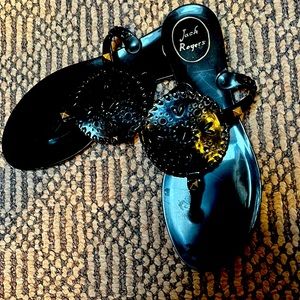 Black patent shines jelly sanders